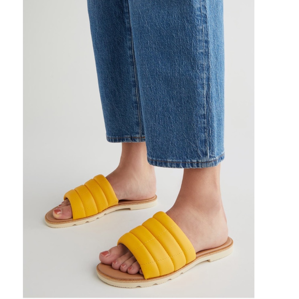 SOREL Women Ella III Quilted Puff Slide Sandal In Yellow Ray & Honey White Color